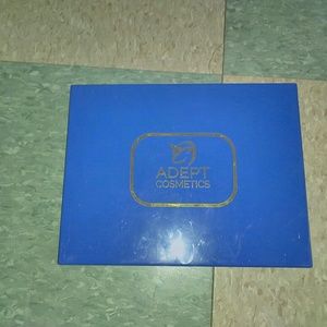 Adept Cosmetic Extra Large Magnetic Palette